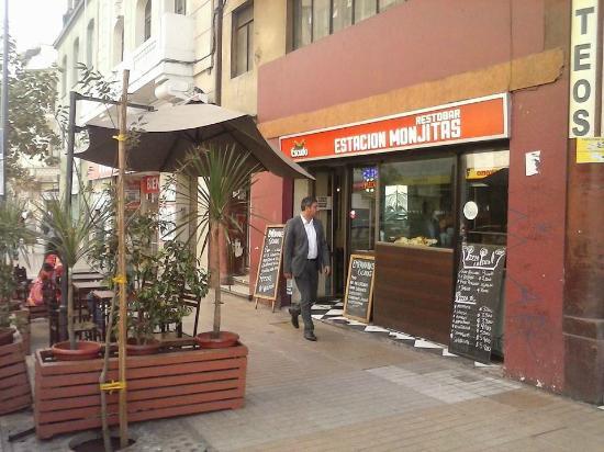 Estacion Monjitas